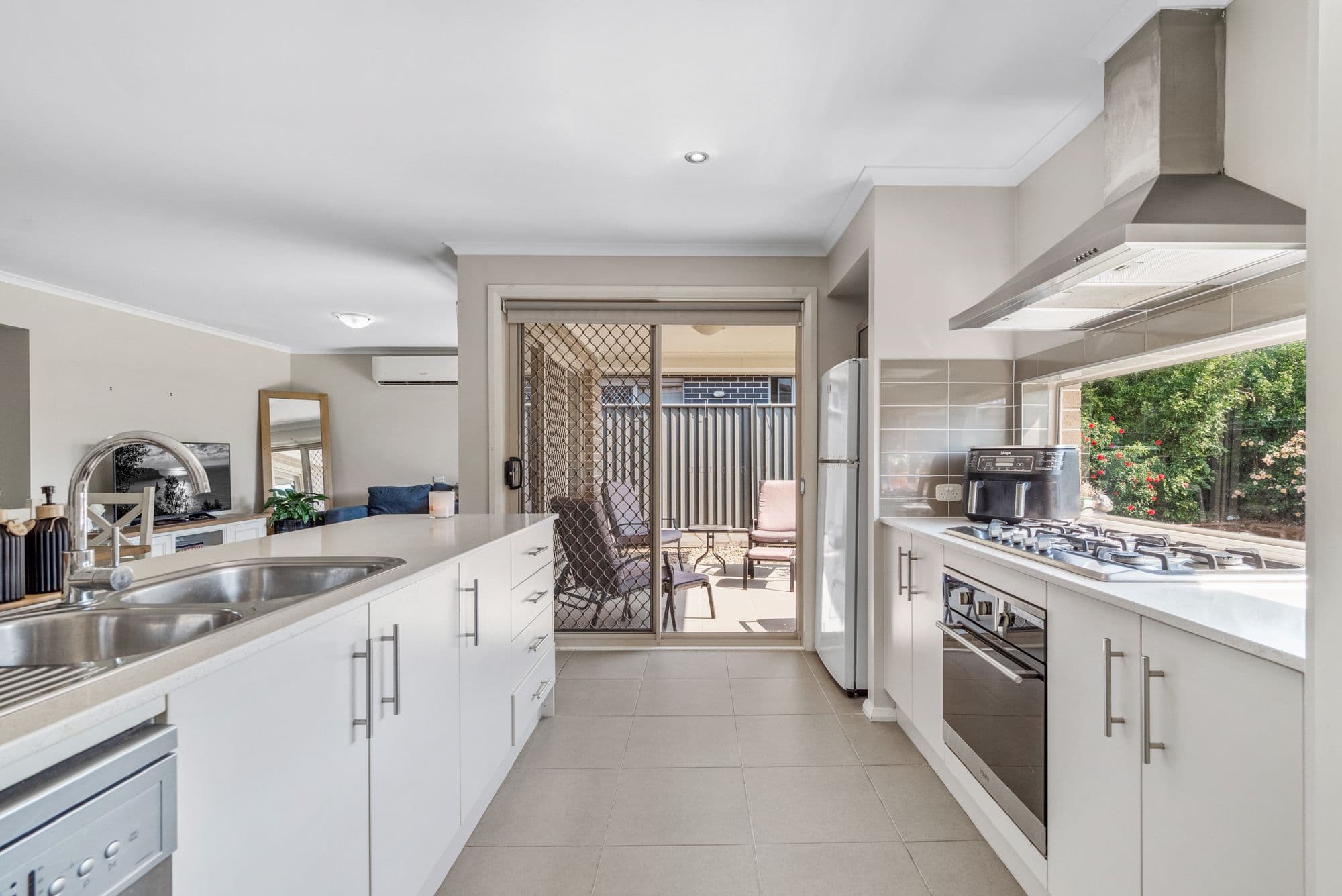 12 mulla Avenue, JORDAN SPRINGS NSW 2747, Jordan Springs - Thumbnail 5