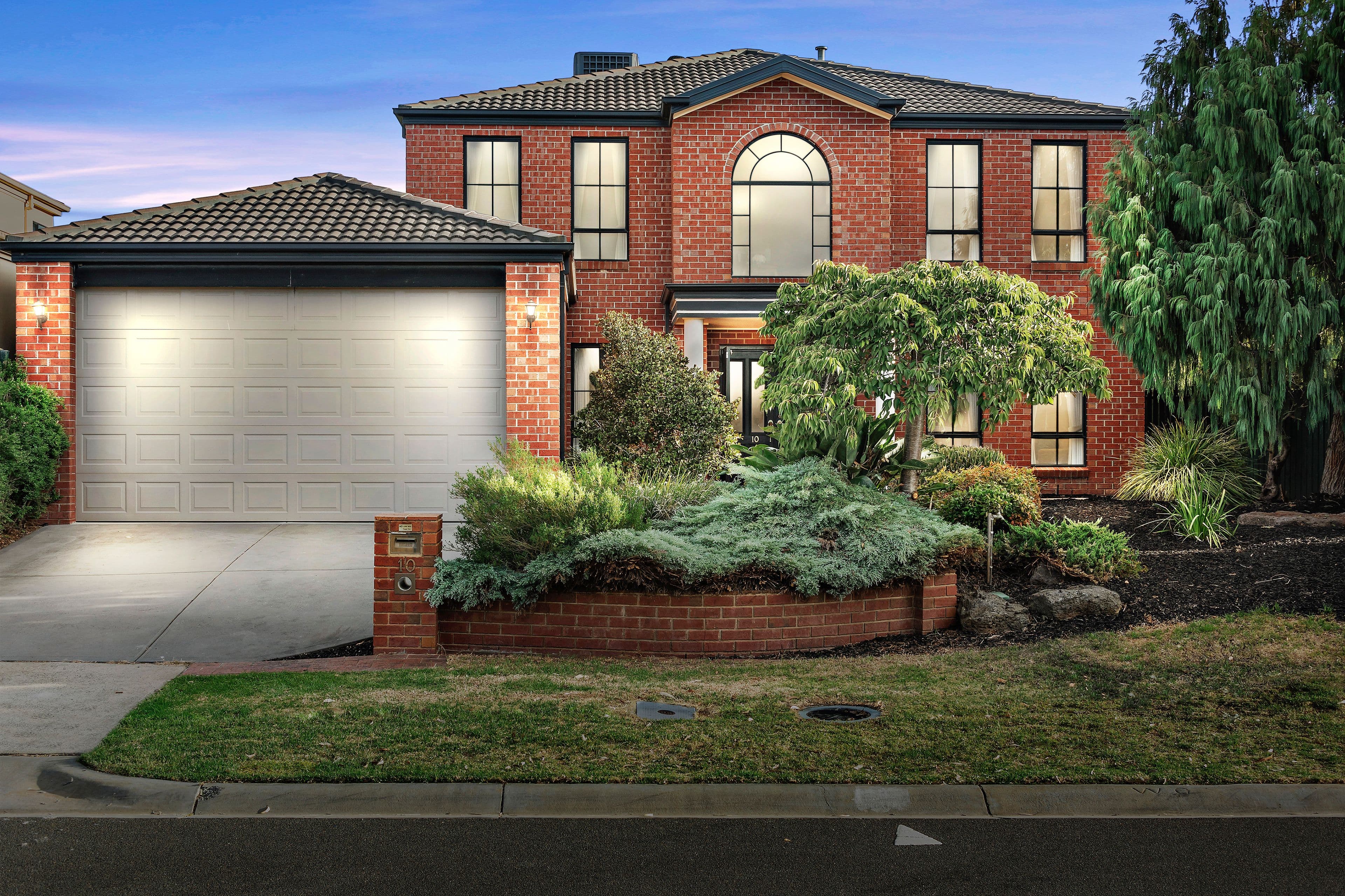 10 Emma Court, Mount Waverley VIC 3149, Mount Waverley - Image 1