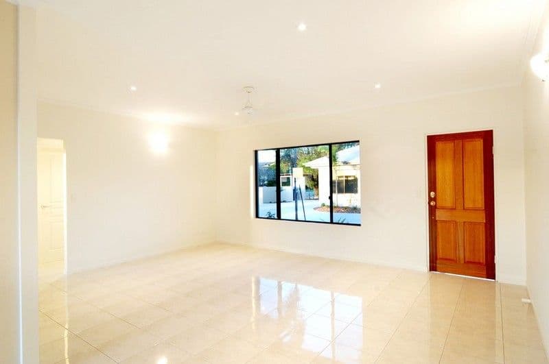 11 Telford Street, PROSERPINE QLD 4800, Proserpine - Thumbnail 4
