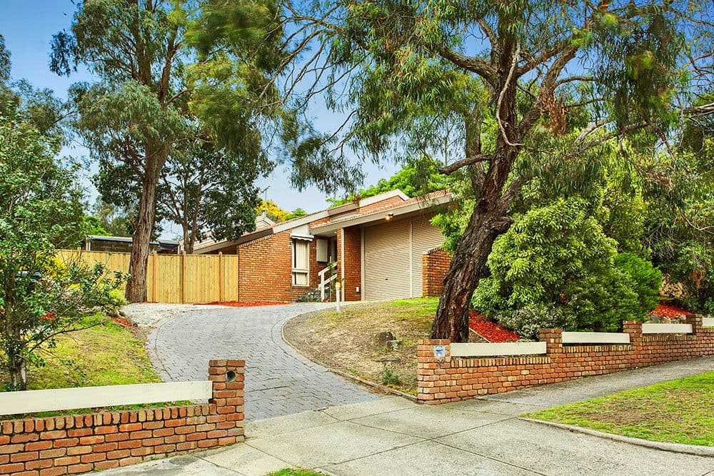 38 Valepark Drive, DONVALE VIC 3111, Donvale - Thumbnail 2