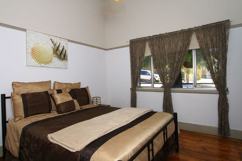 10 Atkinson Street, BENDIGO VIC 3550, Bendigo - Thumbnail 2
