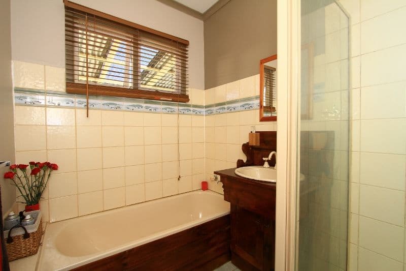 10 Atkinson Street, BENDIGO VIC 3550, Bendigo - Thumbnail 5