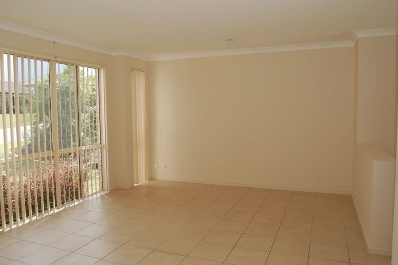 21  Courtney Close, HERITAGE PARK QLD 4118, Heritage Park - Thumbnail 4