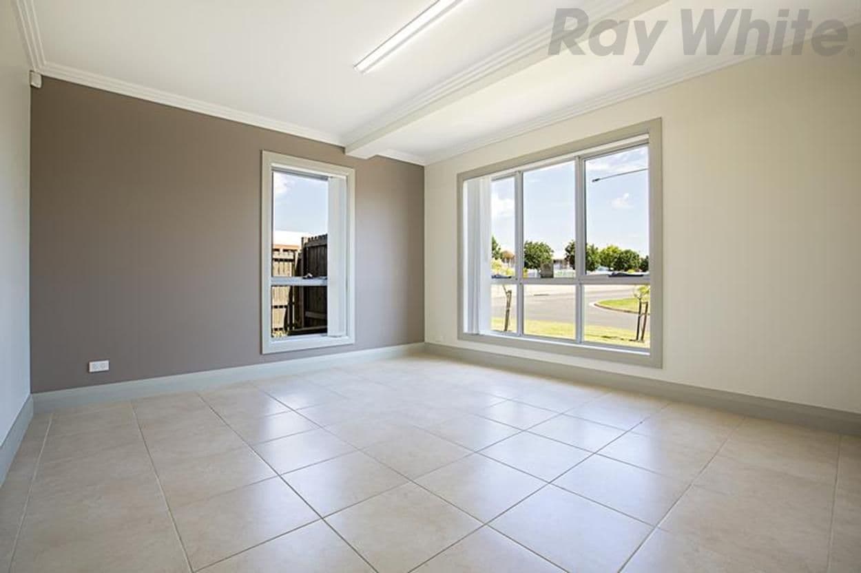 26 Kelsey Street, Middleton Grange NSW 2171, Middleton Grange - Thumbnail 4