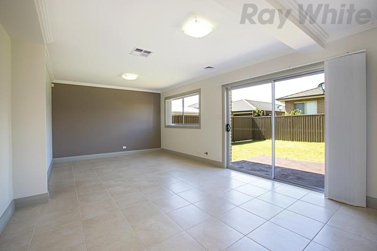 26 Kelsey Street, Middleton Grange NSW 2171, Middleton Grange - Thumbnail 5