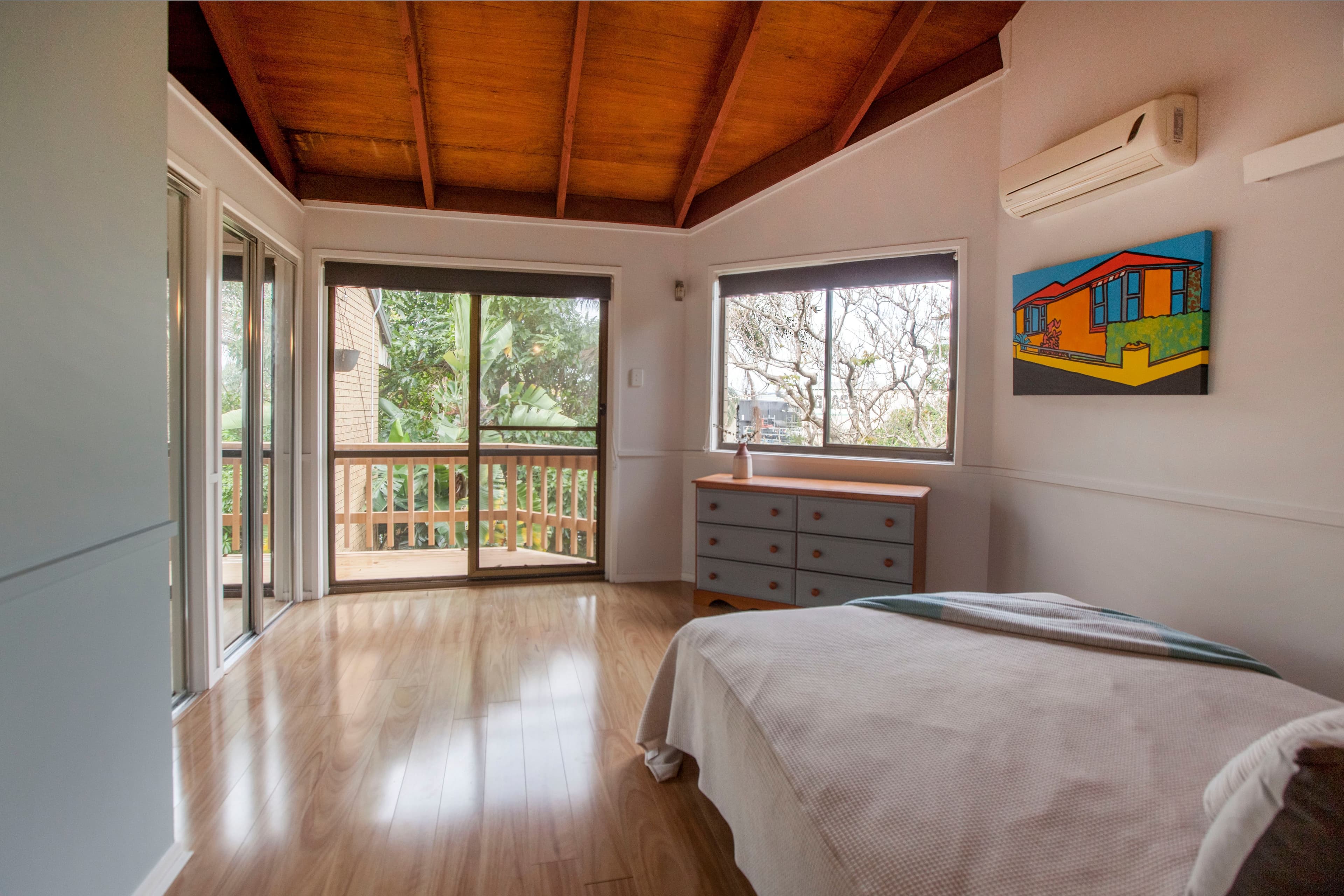 11 Orvieto Avenue, Mermaid Waters QLD 4218, Mermaid Waters - Thumbnail 2