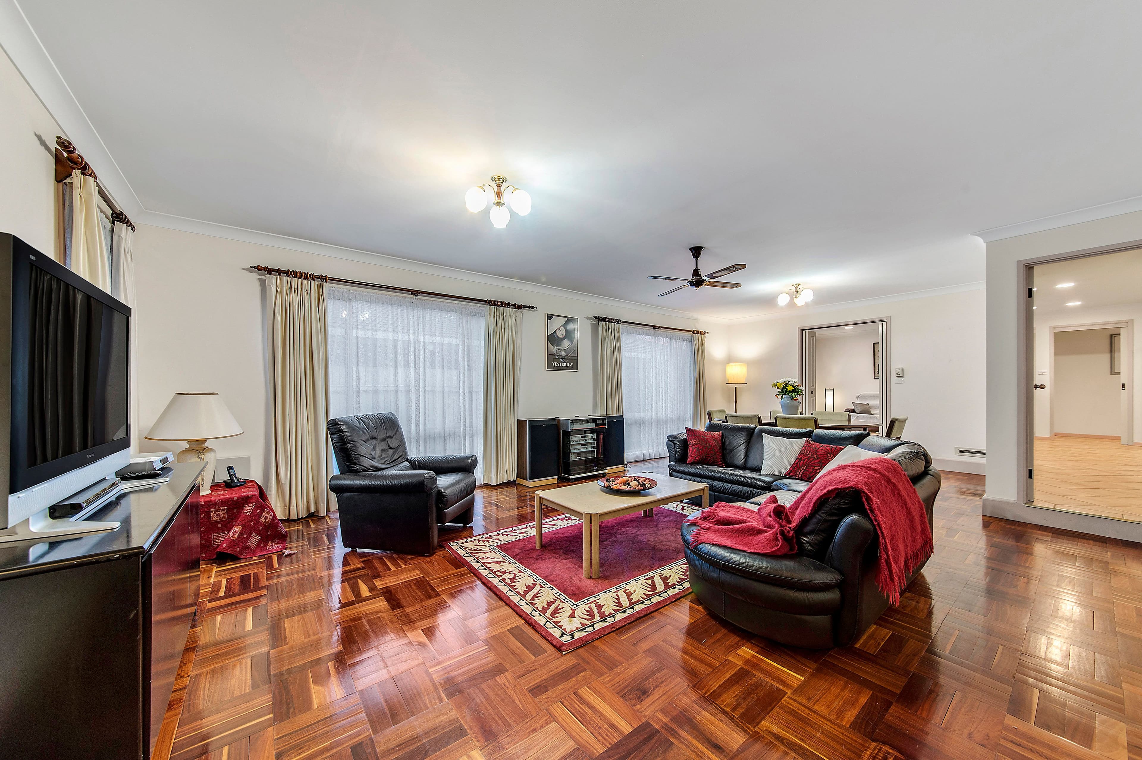 18 Grampians Street, Palmerston ACT 2913, Palmerston - Thumbnail 2