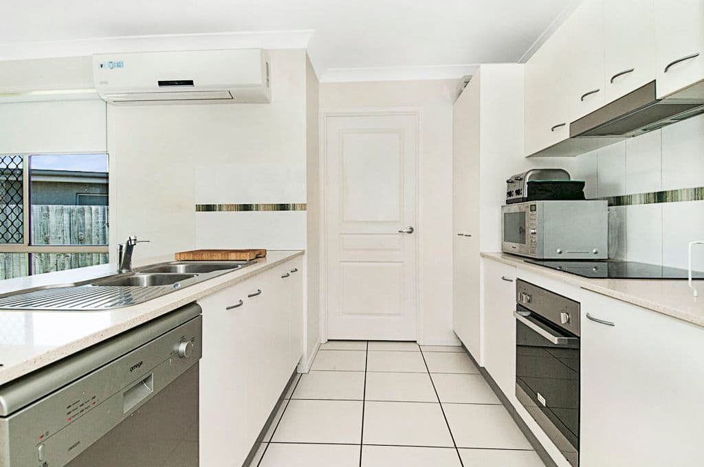 15 Frankland Avenue, Waterford QLD 4133, Waterford - Thumbnail 3
