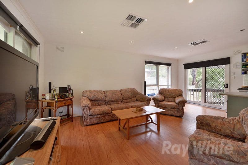 16 Inverness Avenue, THE BASIN VIC 3154, The Basin - Thumbnail 2