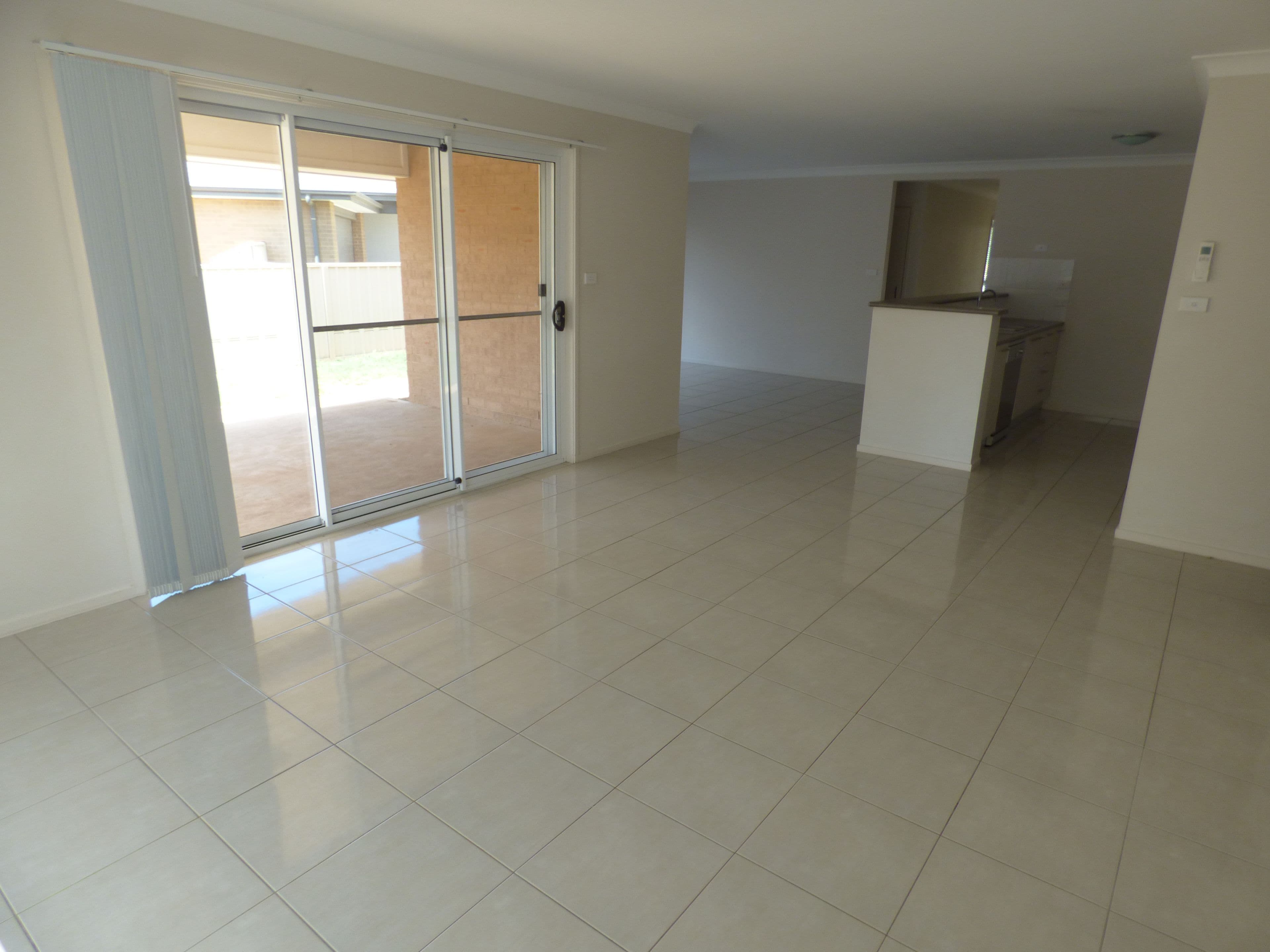 10 John Girdham Place, Forbes - Thumbnail 3