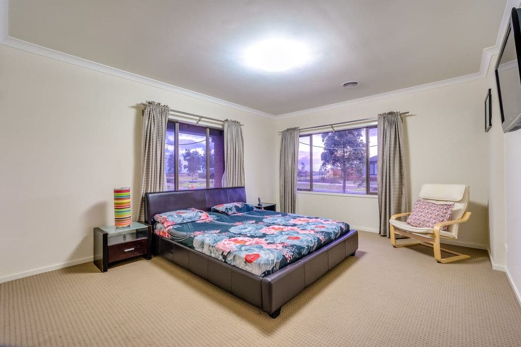 5 Lukis Avenue, Williams Landing VIC 3027, Williams Landing - Thumbnail 4