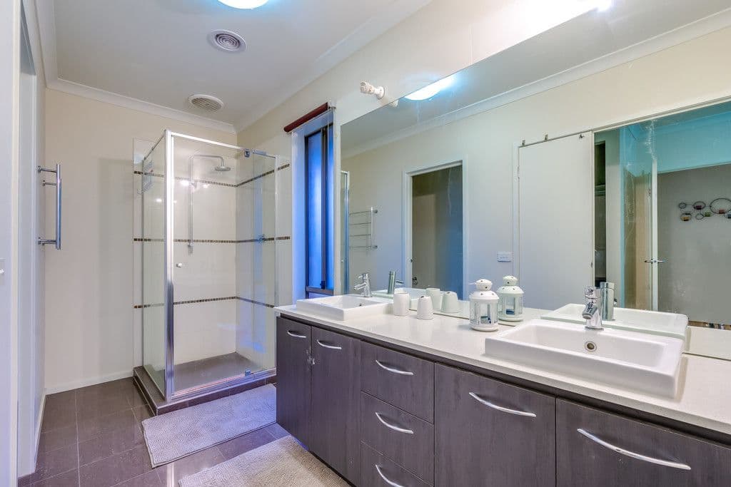 5 Lukis Avenue, Williams Landing VIC 3027, Williams Landing - Thumbnail 5
