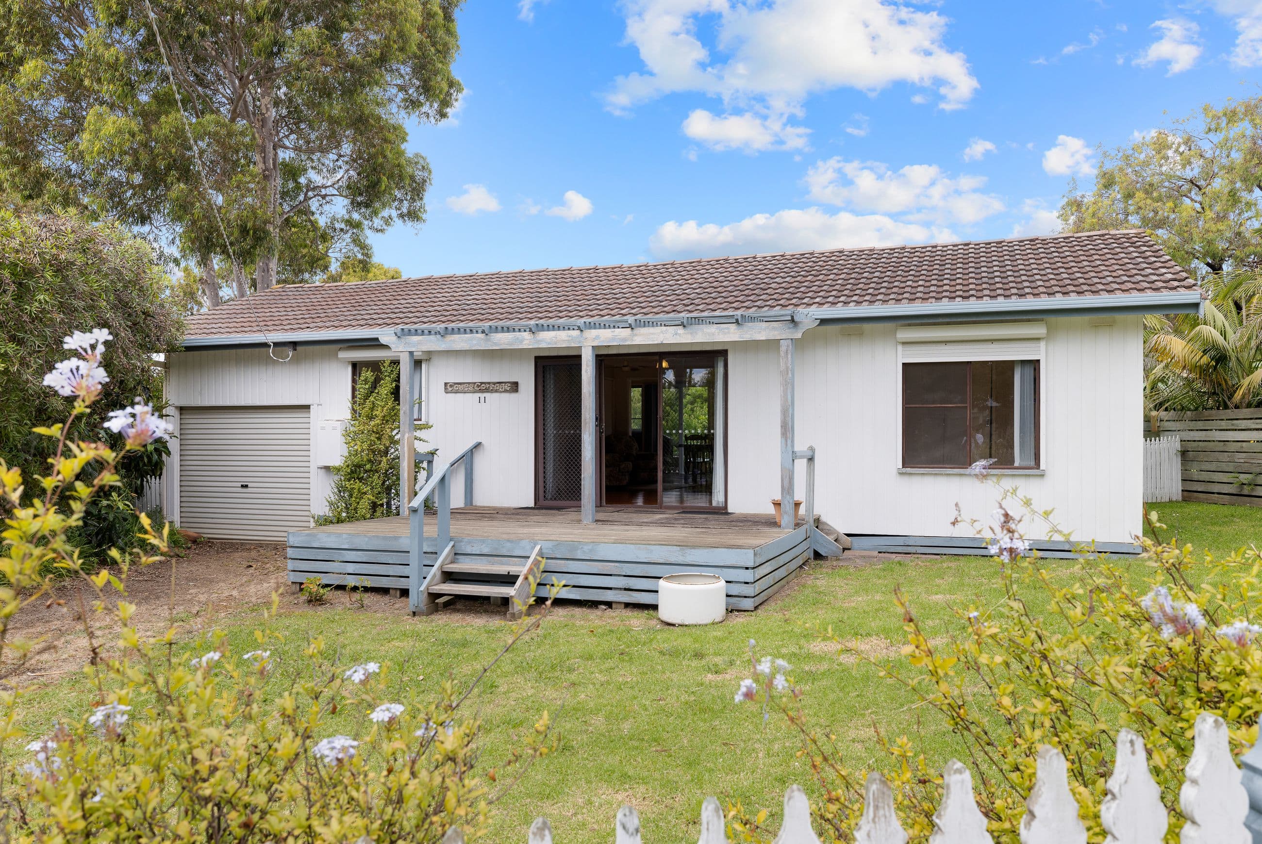 11 Highland Avenue, Cowes VIC 3922, Cowes - Thumbnail 2