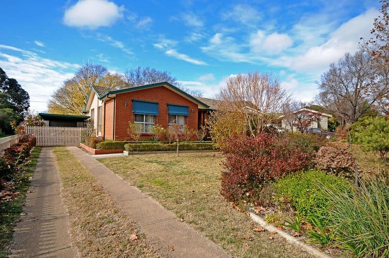 7 McDonald Street, CHIFLEY ACT 2606, Chifley - Thumbnail 2