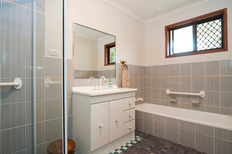 50 Avalon Road, Avalon, VIC, 3212, Avalon - Thumbnail 8