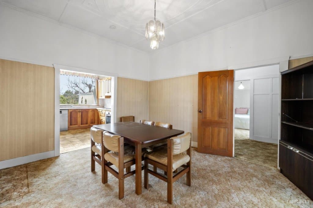 16 Springfield Road, Blackburn - Thumbnail 6