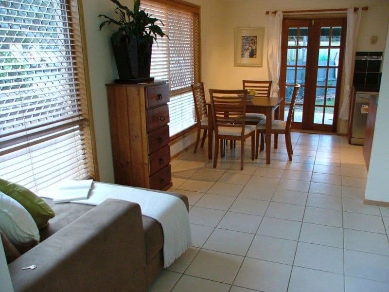 13 Knightsbridge Crescent, ROCHEDALE SOUTH QLD 4123, Rochedale South - Thumbnail 5