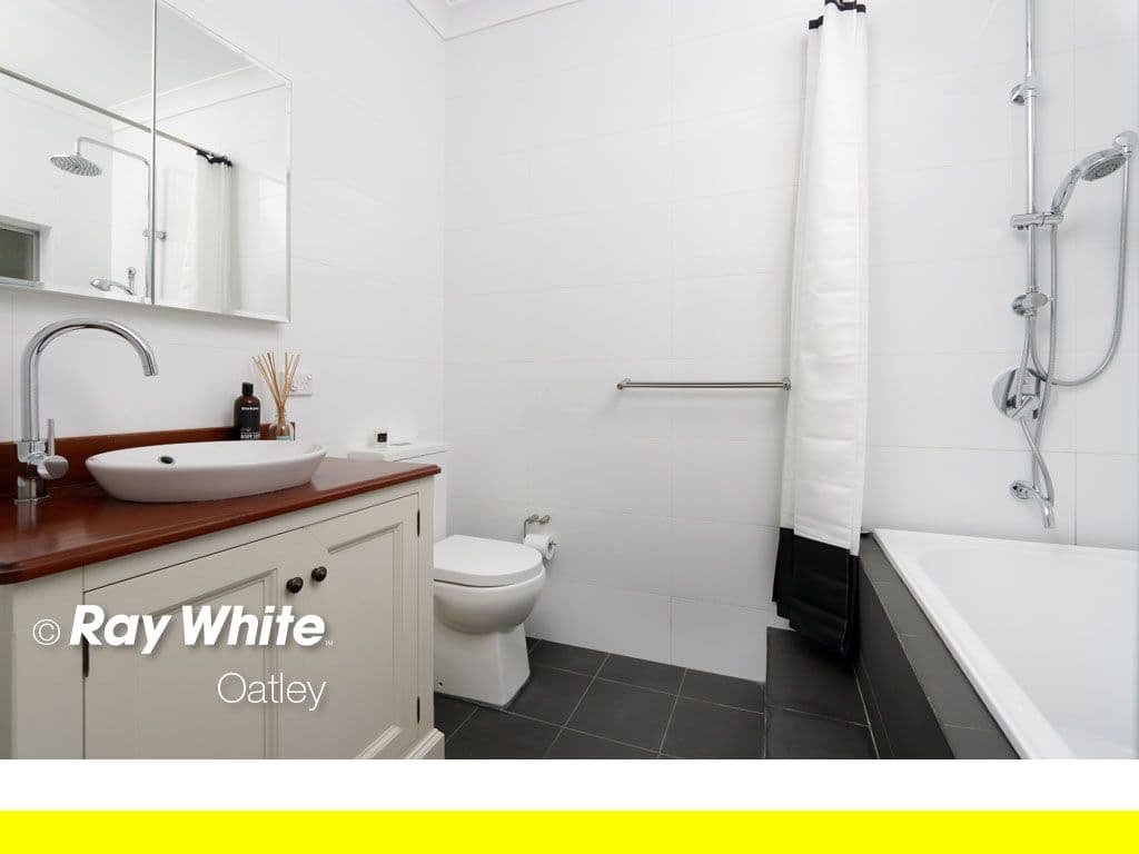 35 Beaumaris Crescent, Mortdale - Thumbnail 6