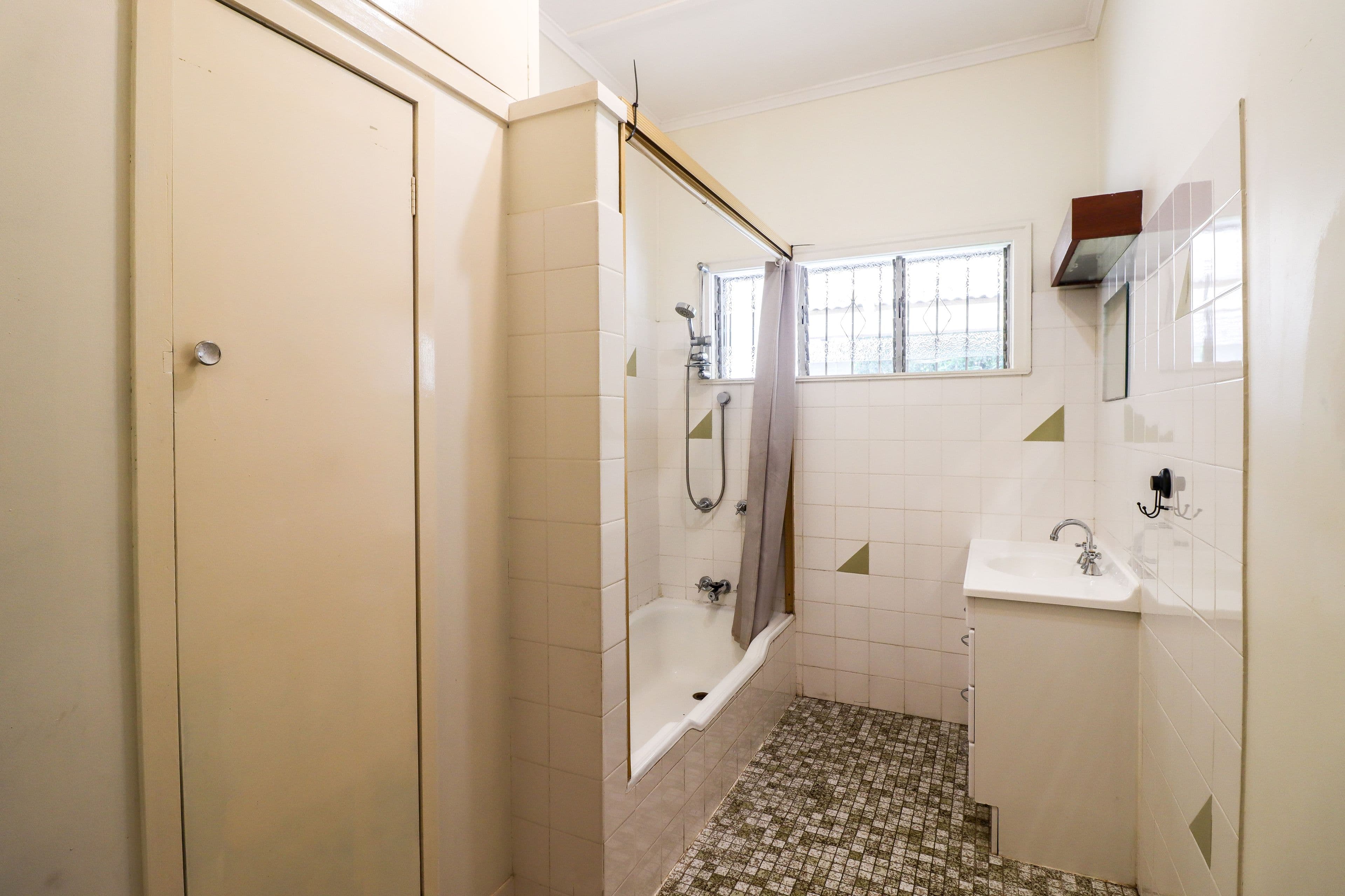 12 Clem Street, Brassall QLD 4305, Brassall - Thumbnail 8