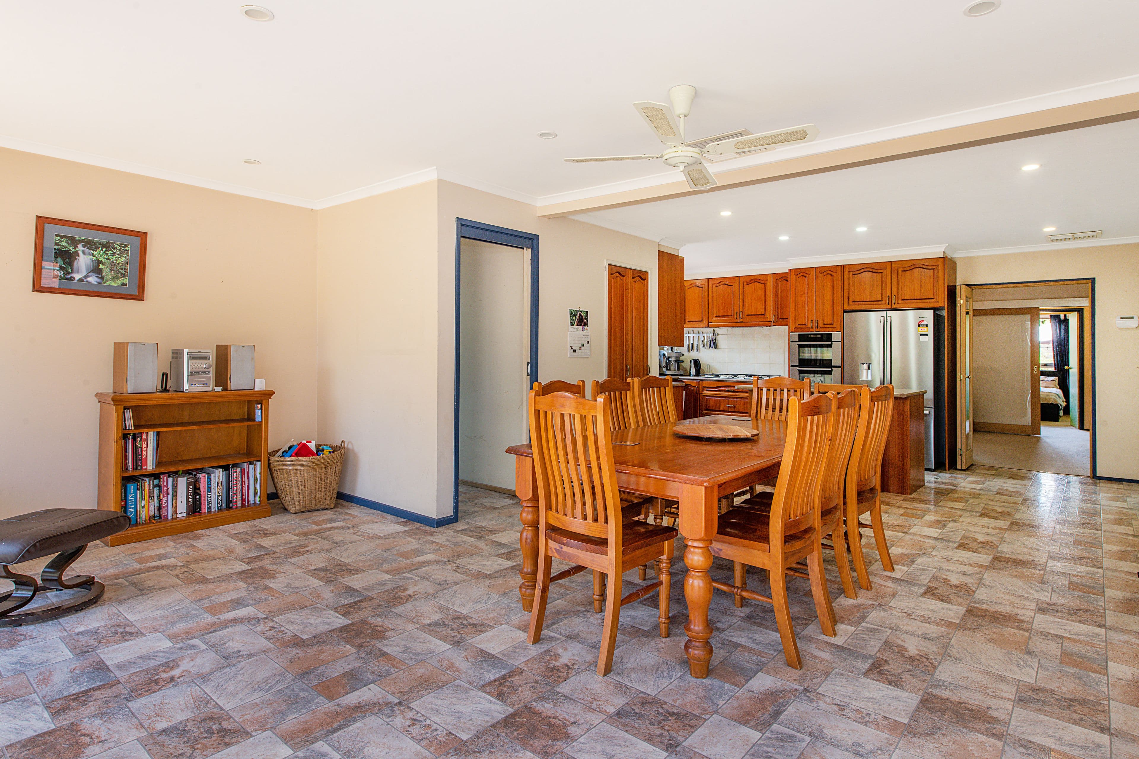 90 Loretto Avenue, Ferntree Gully VIC 3156, Ferntree Gully - Thumbnail 4