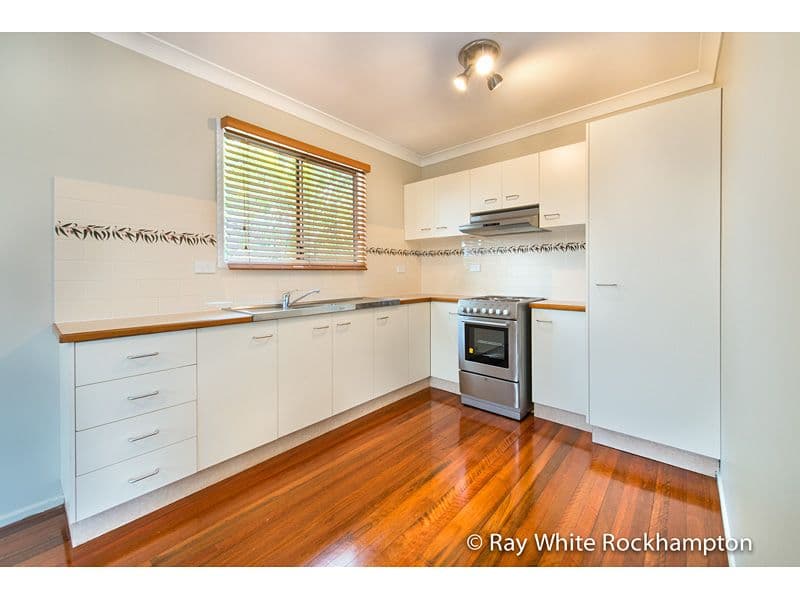 393 Richardson Road, NORMAN GARDENS QLD 4701, Norman Gardens - Thumbnail 2