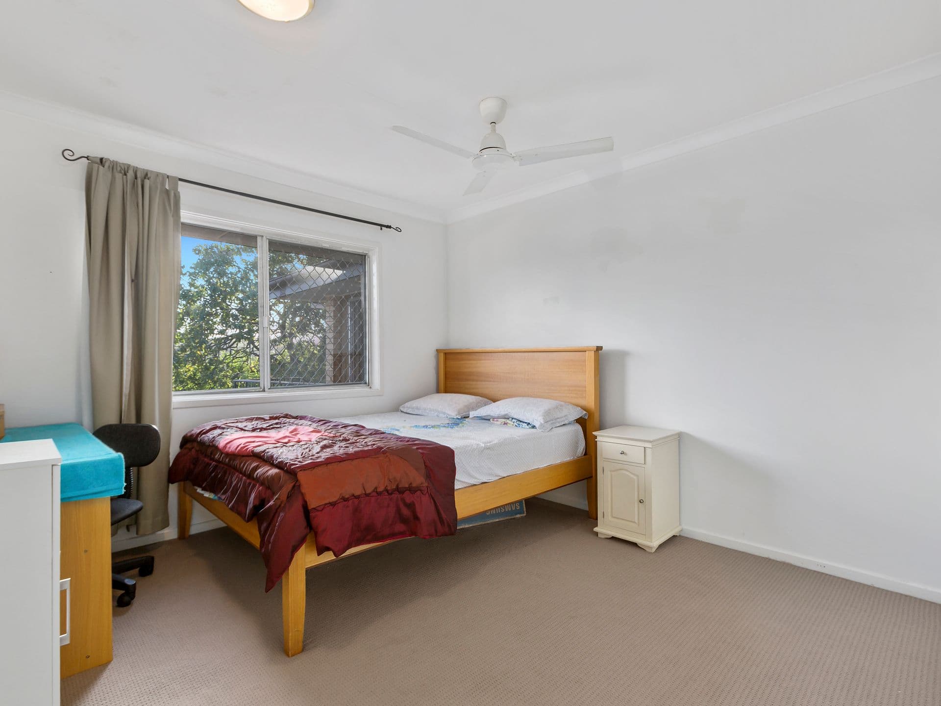 57 Crown Street, Holland Park West QLD 4121, Holland Park West - Thumbnail 4