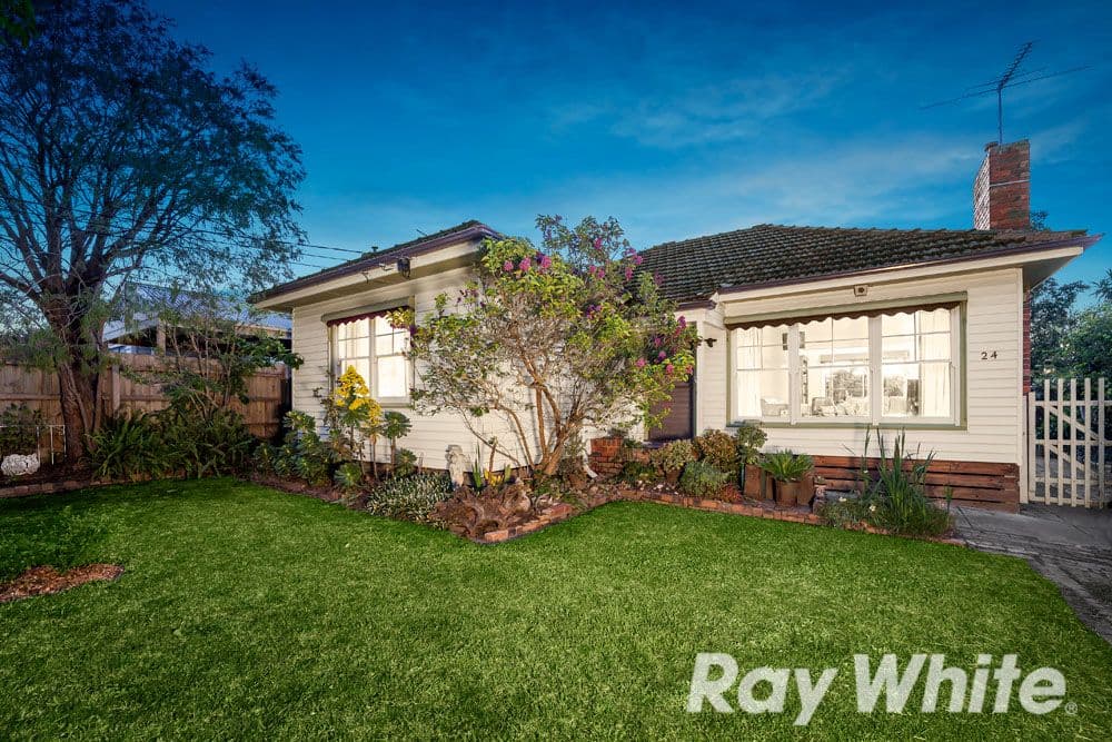 24 Clanbrae Avenue, Burwood VIC 3125, Burwood - Thumbnail 3