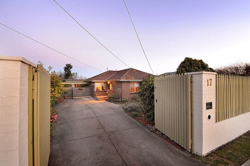 17 Harwell Road, FERNTREE GULLY VIC 3156, Ferntree Gully - Image 1