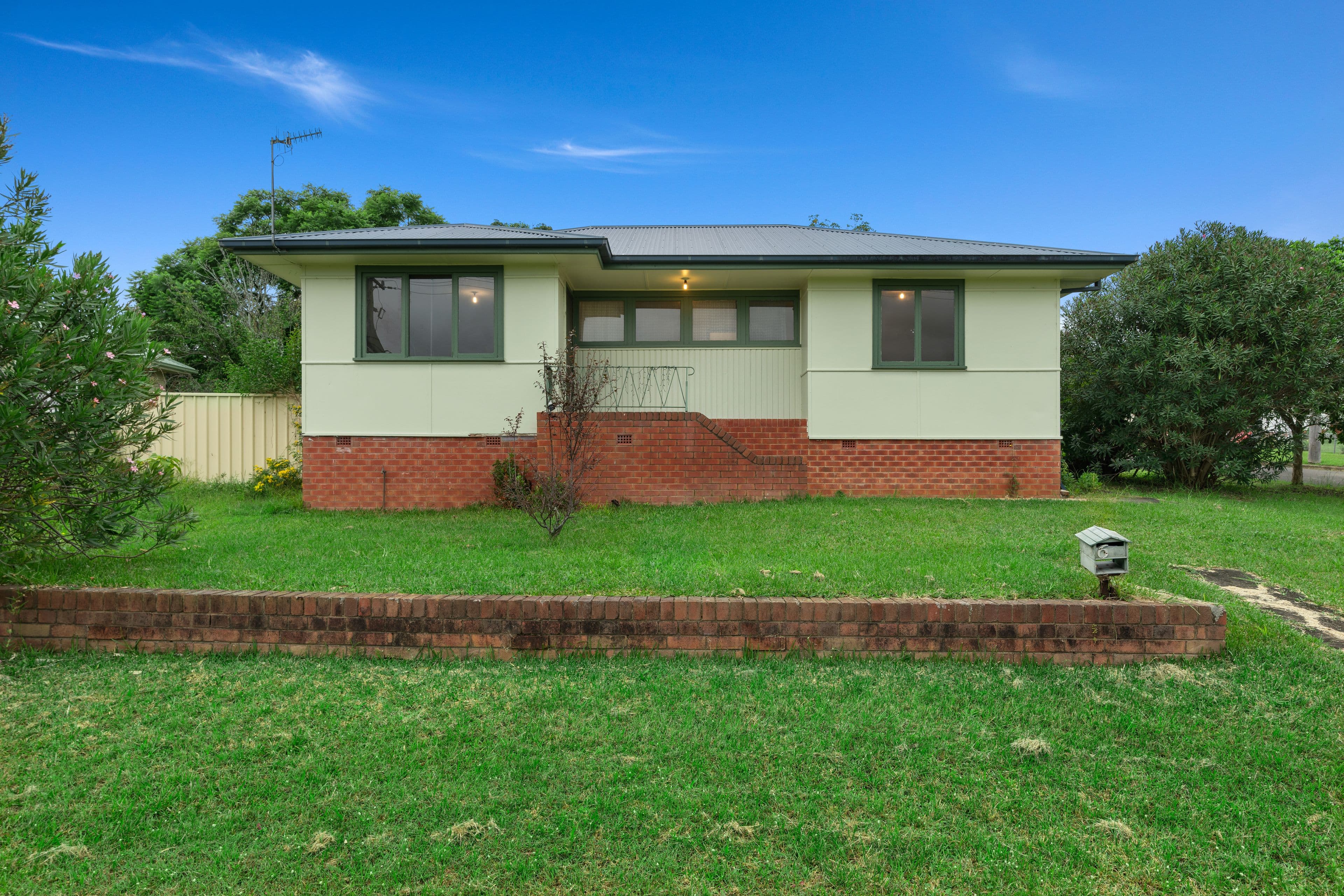 6 Leonard Street, Bomaderry NSW 2541, Bomaderry - Image 1