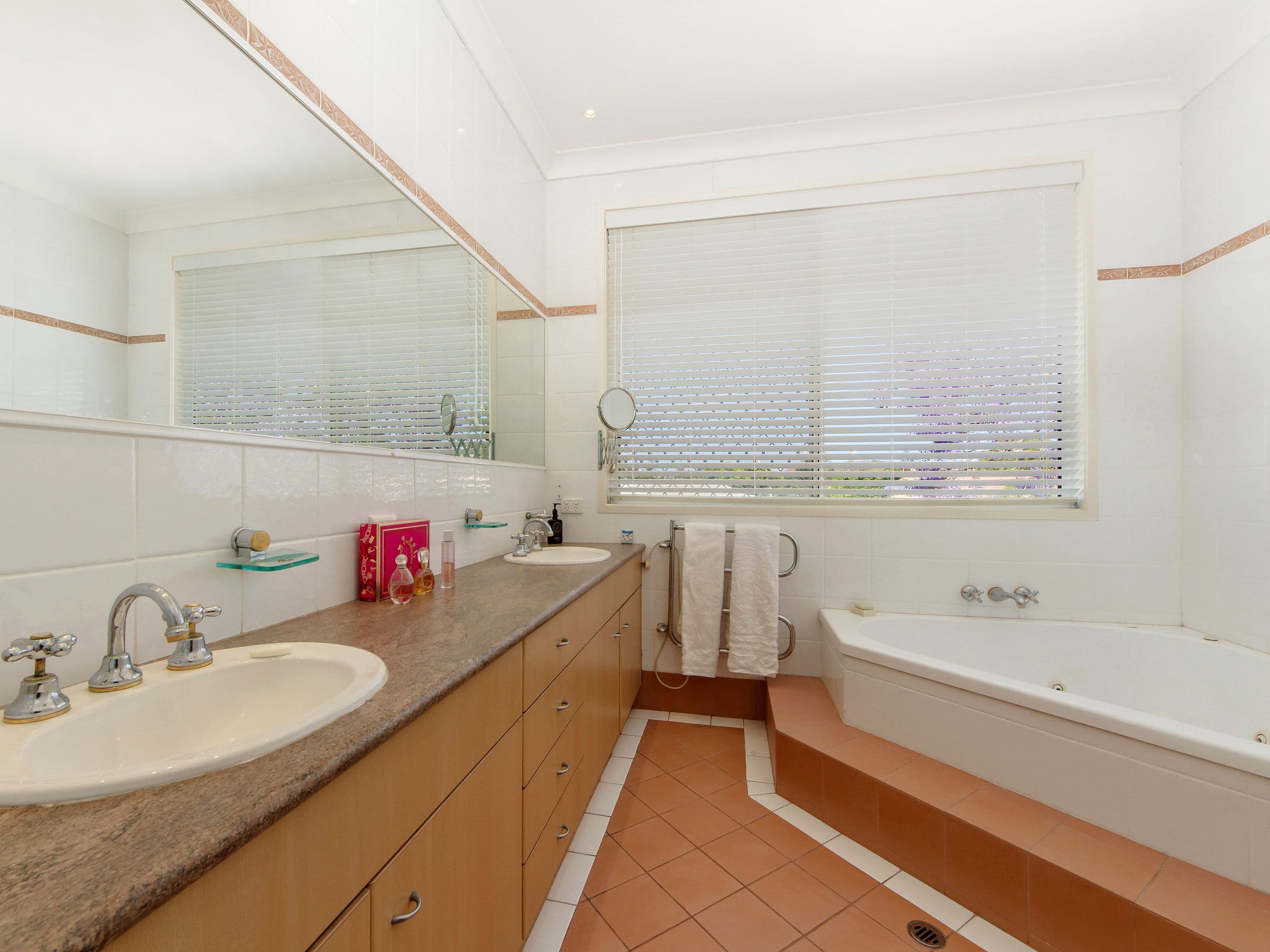 8 Wildwood Court, Surfers Paradise QLD 4217, Surfers Paradise - Thumbnail 8