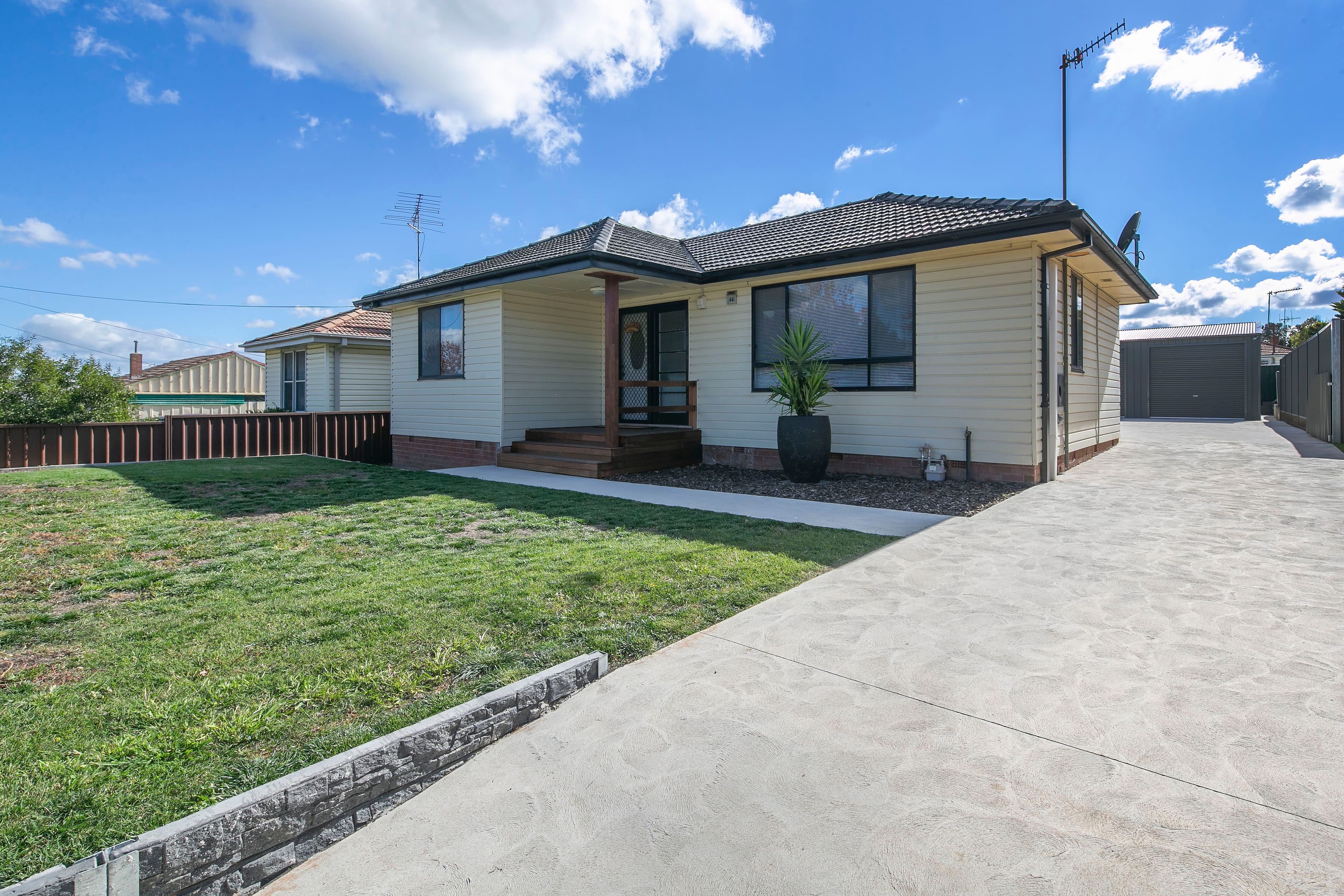 44 Hume Street, Goulburn NSW 2580, Goulburn - Image 1