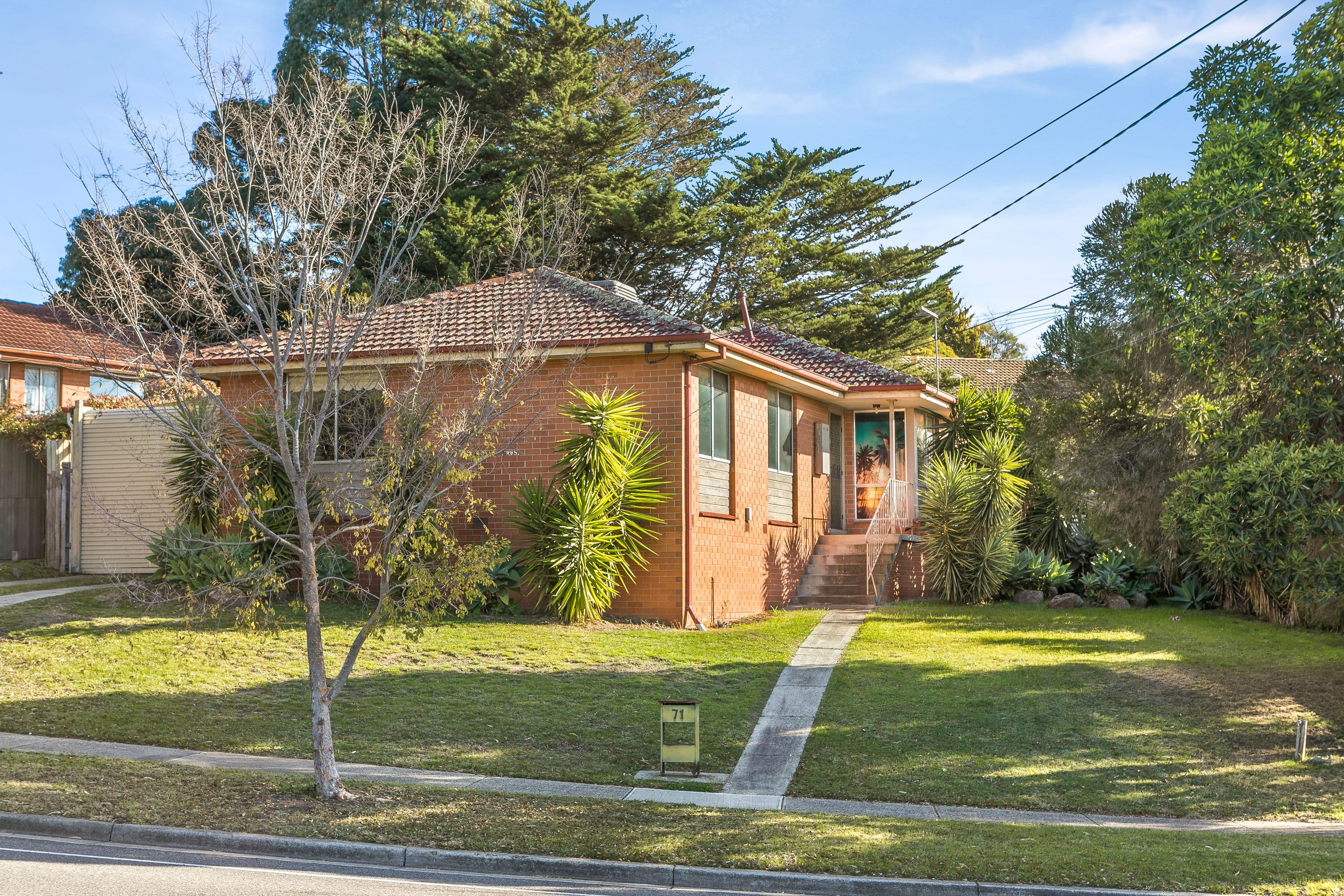 71 Erinbank Crescent, Westmeadows VIC 3049, Westmeadows - Image 1