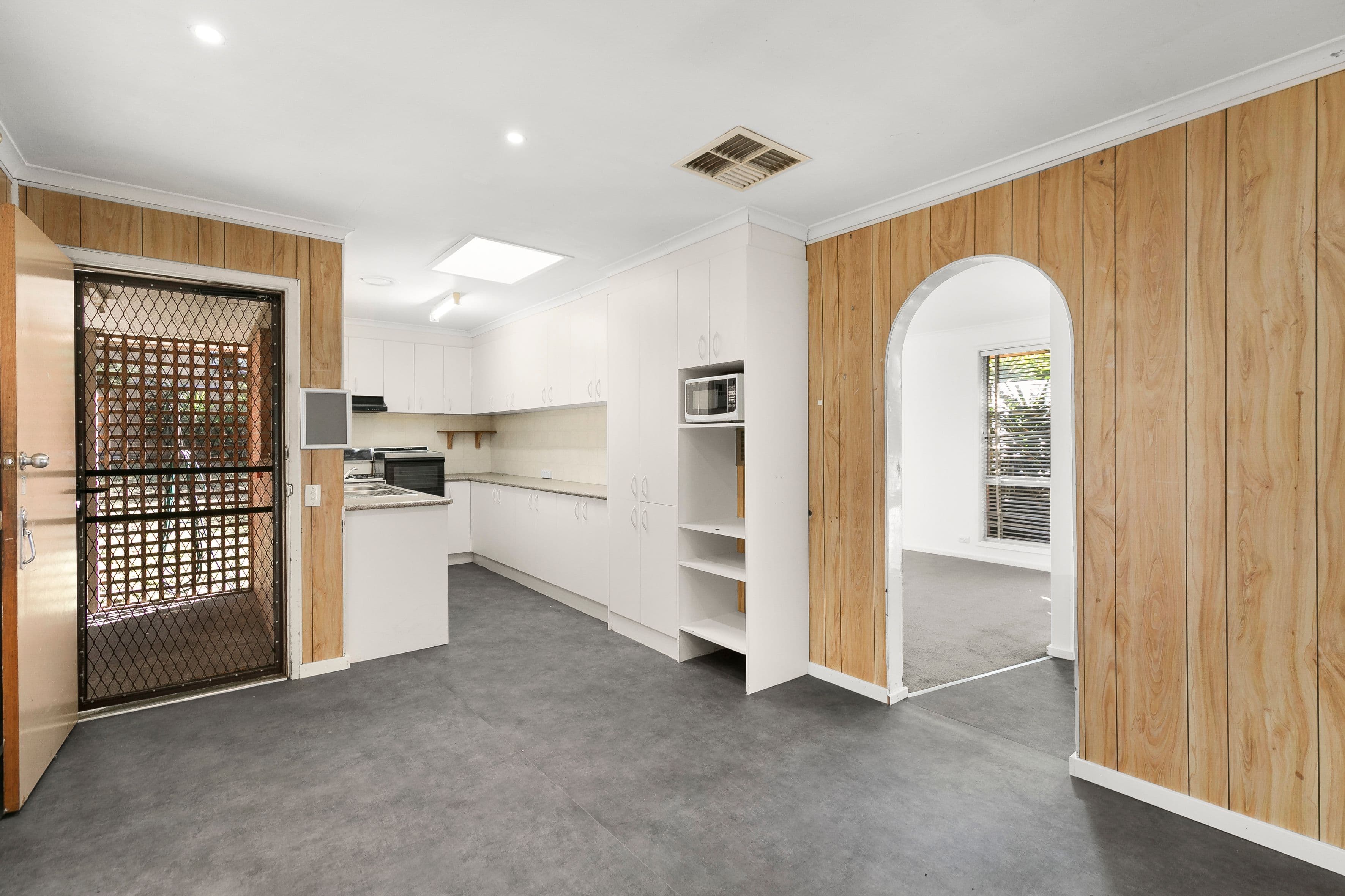 71 Erinbank Crescent, Westmeadows VIC 3049, Westmeadows - Thumbnail 6