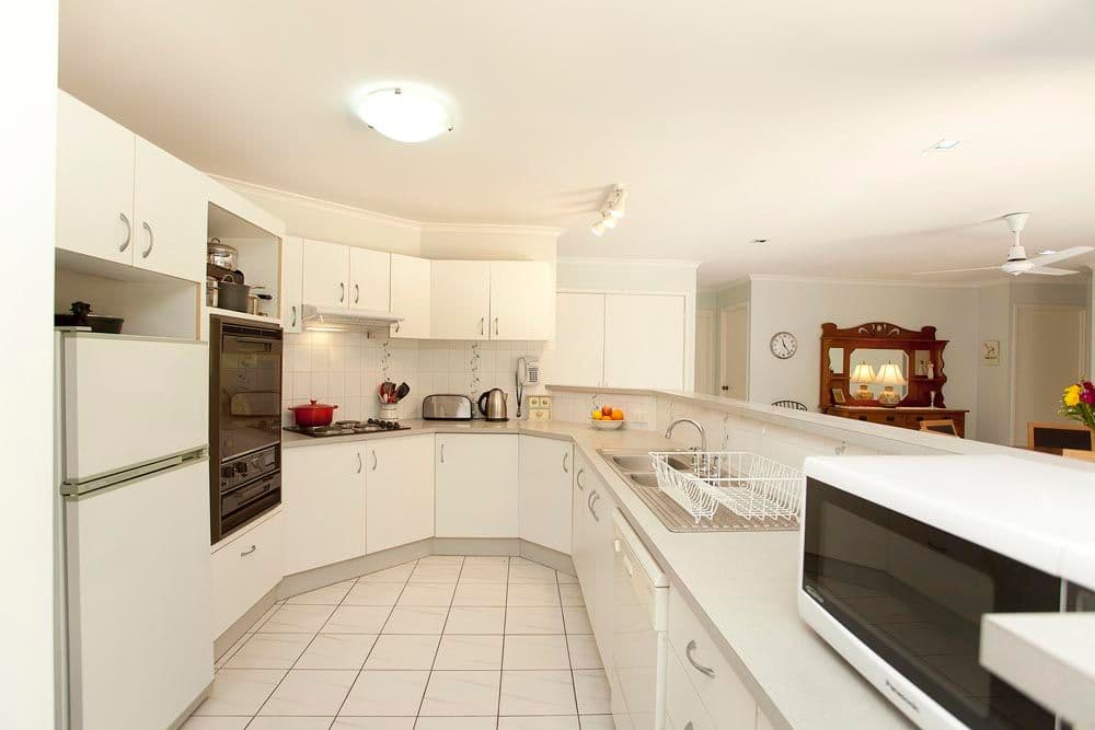 8 Parterre Court, THE GAP QLD 4061, The Gap - Thumbnail 4