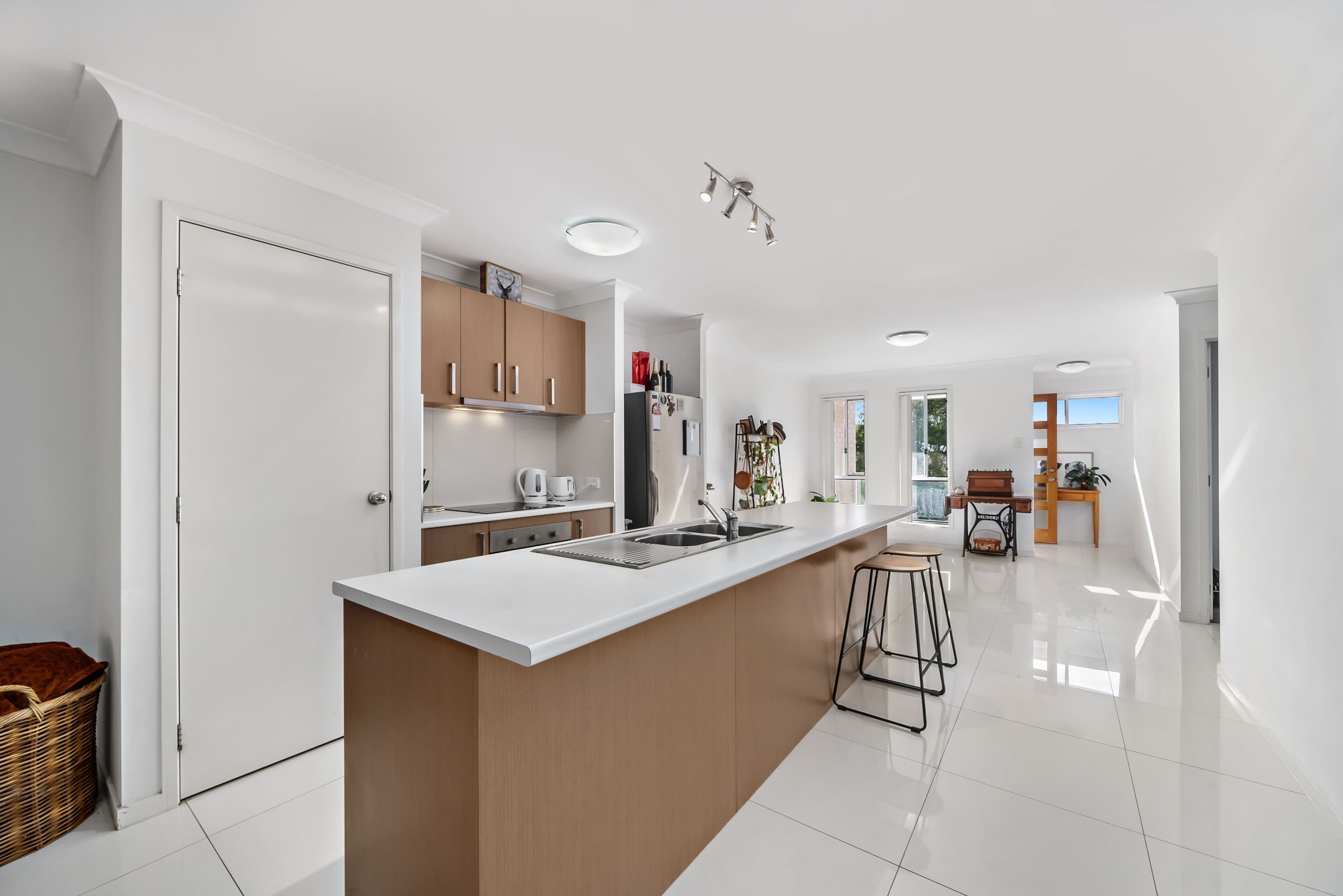 66 Hawkesbury Avenue, Pacific Pines QLD 4211, Pacific Pines - Thumbnail 4