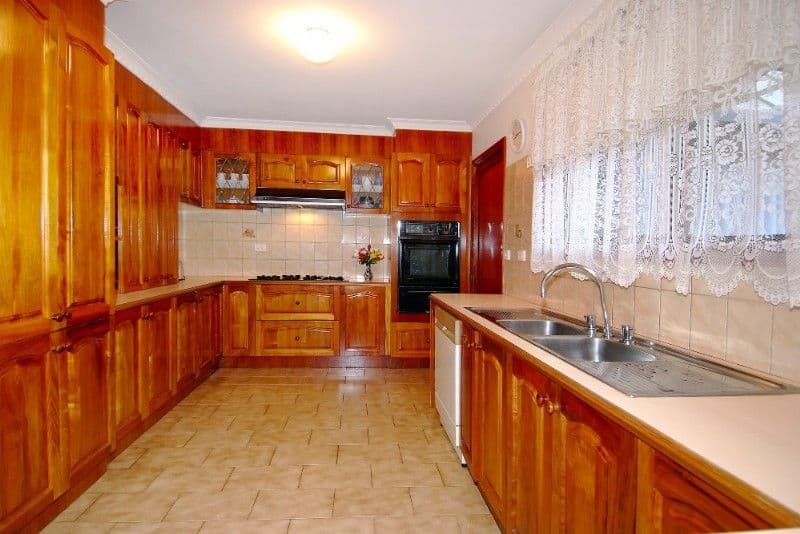 22 Stonnington Drive, WATSONIA NORTH VIC 3087, Watsonia North - Thumbnail 3