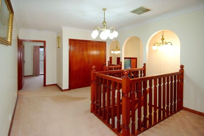 22 Stonnington Drive, WATSONIA NORTH VIC 3087, Watsonia North - Thumbnail 5