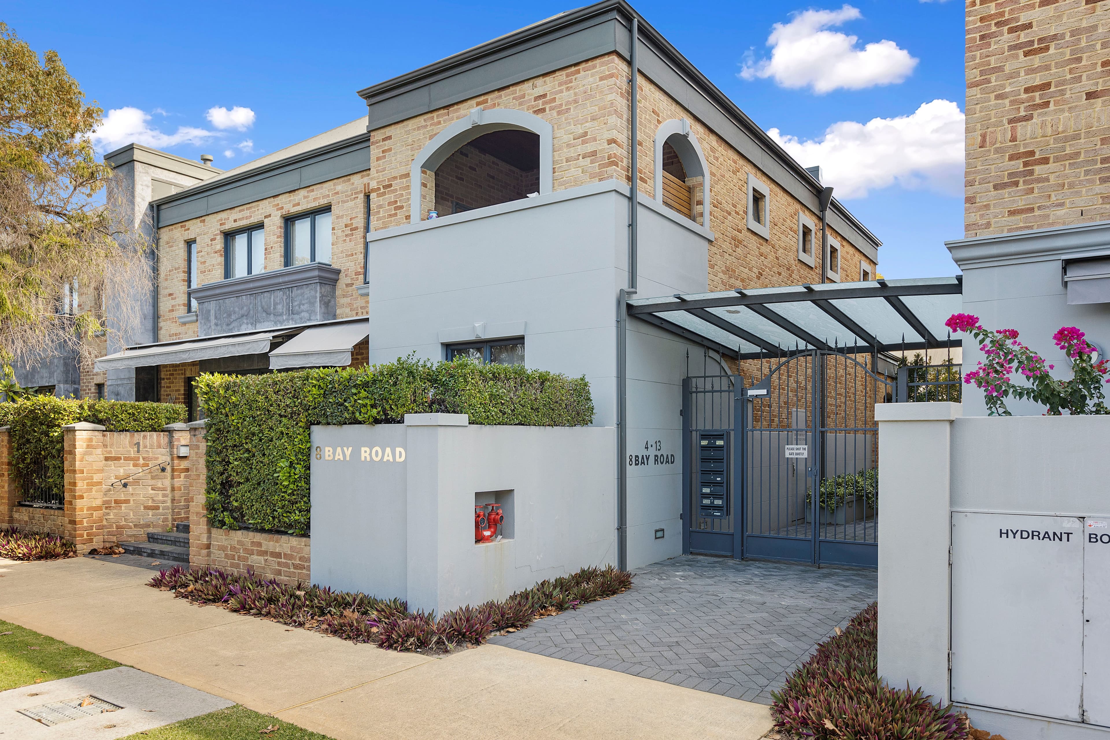 8 Bay Road, Claremont WA 6010, Claremont - Thumbnail 2