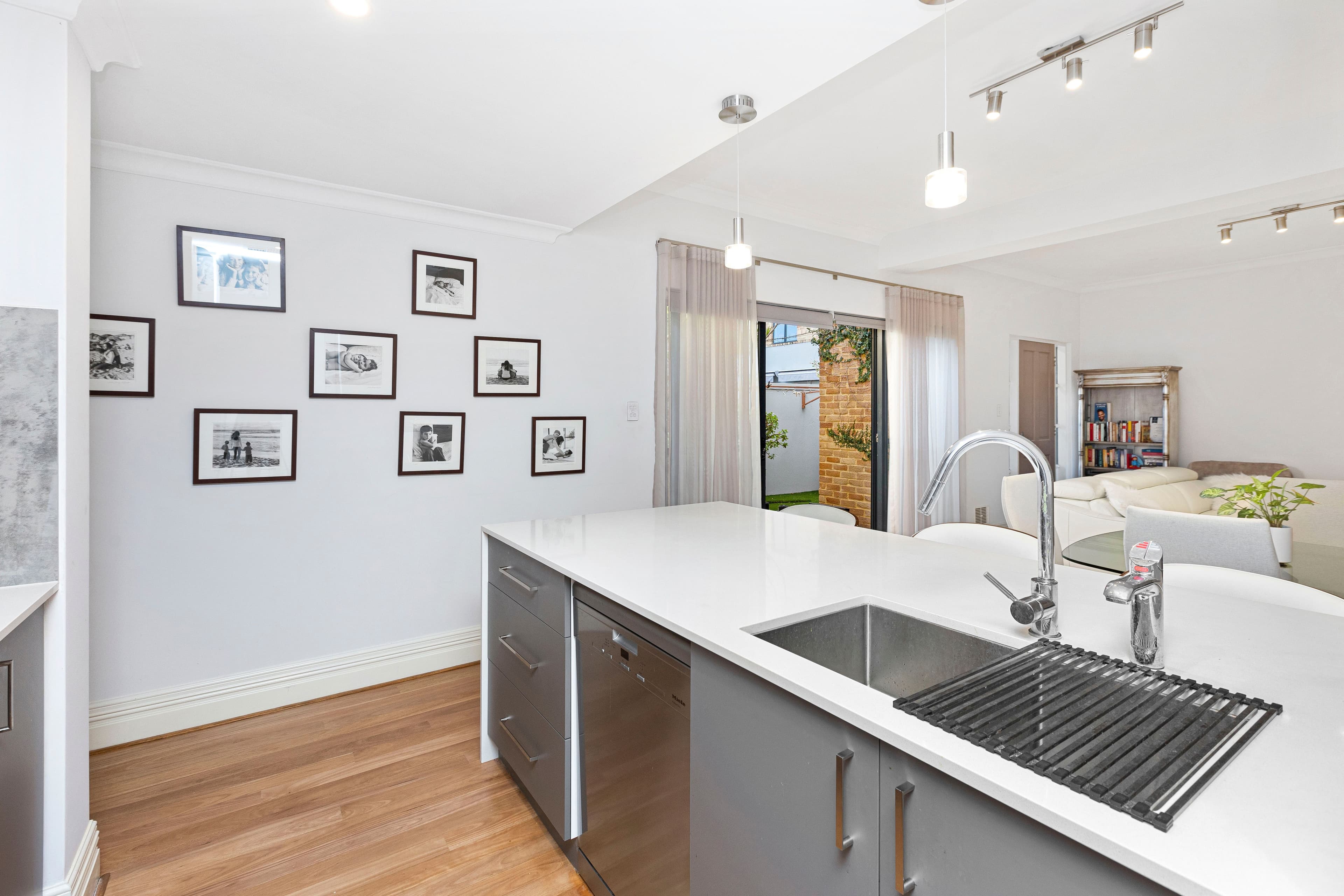 8 Bay Road, Claremont WA 6010, Claremont - Thumbnail 7