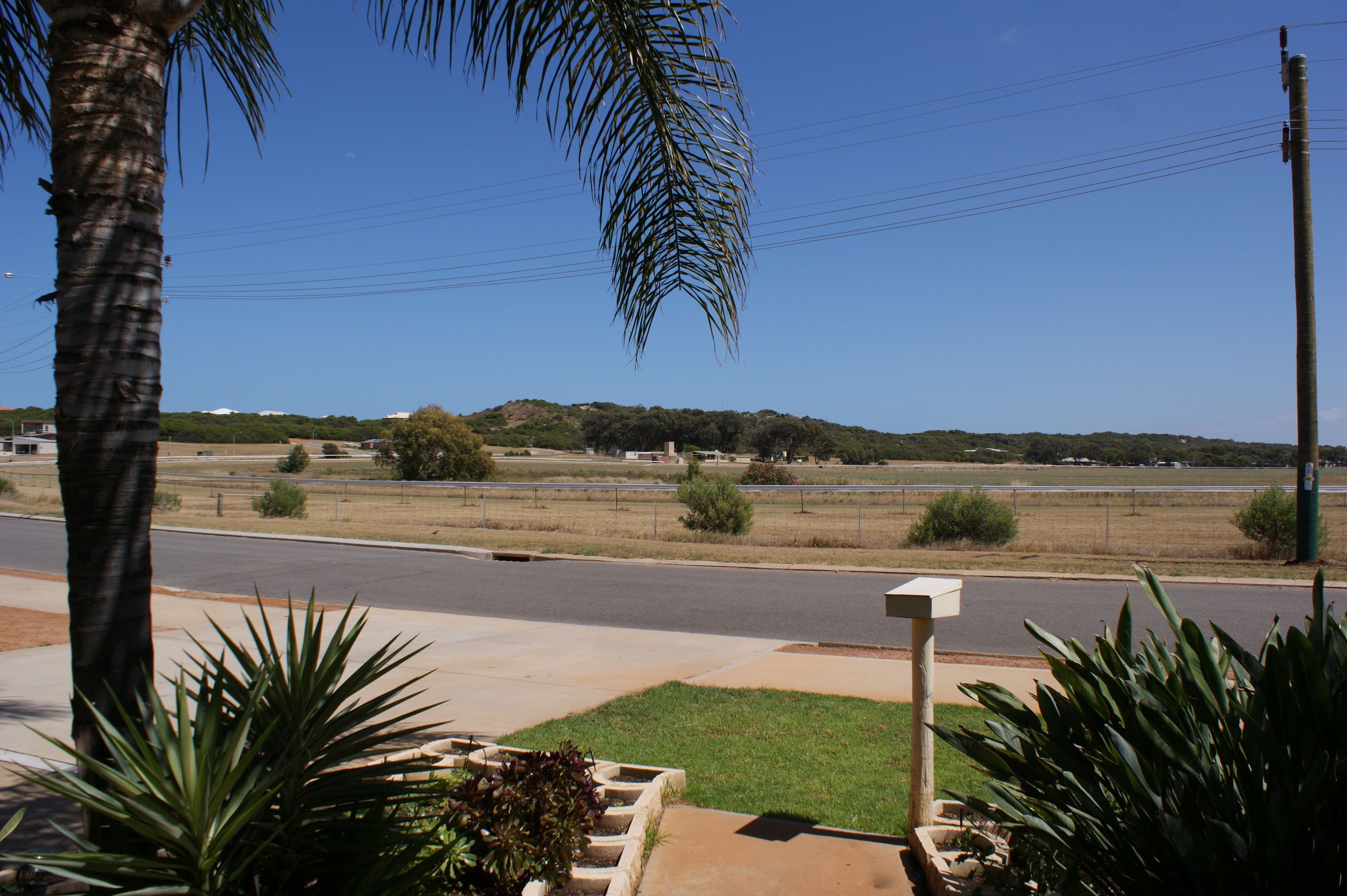 33 Pickering Drive, Dongara WA 6525, Dongara - Thumbnail 3