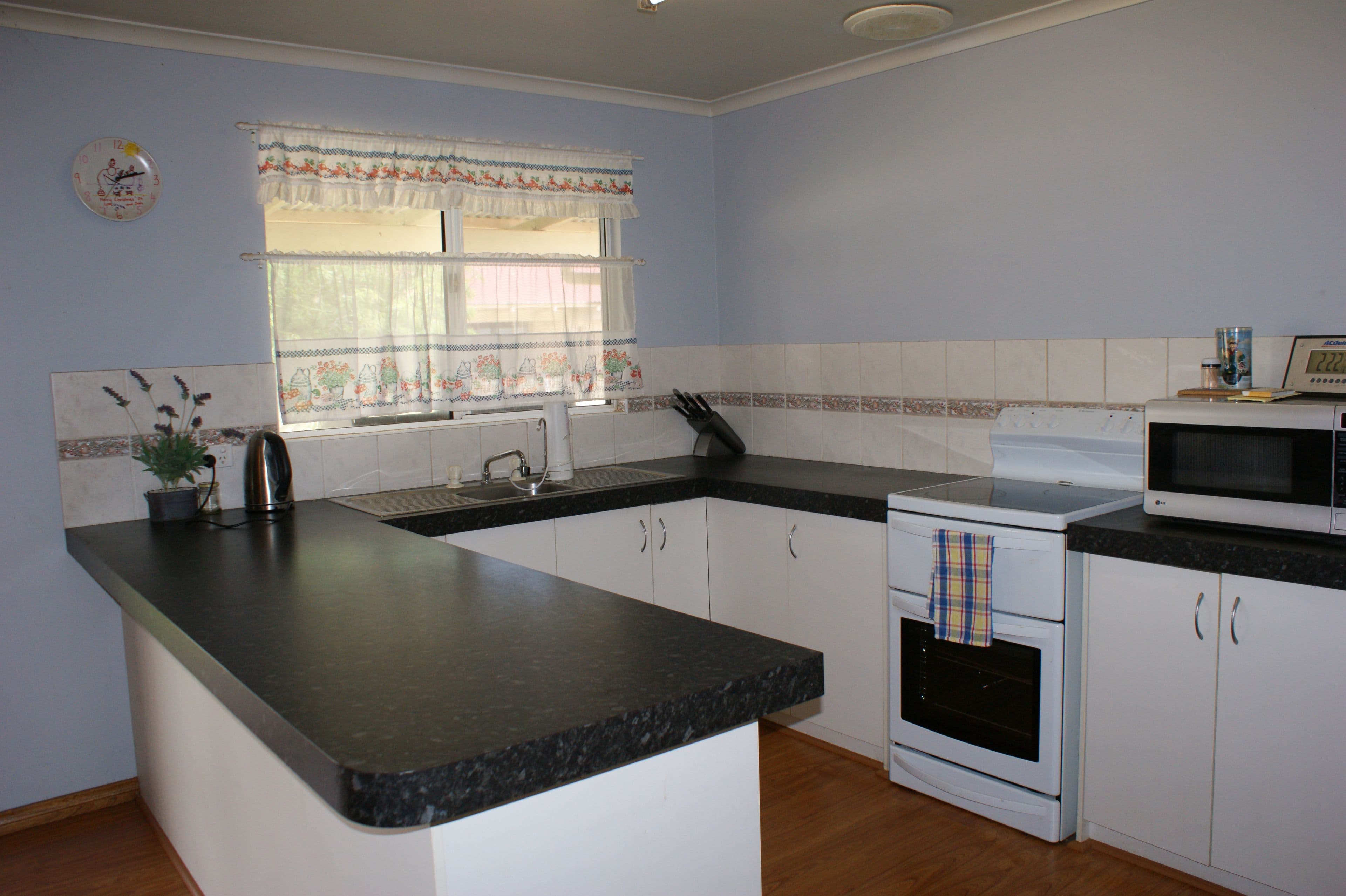 33 Pickering Drive, Dongara WA 6525, Dongara - Thumbnail 5