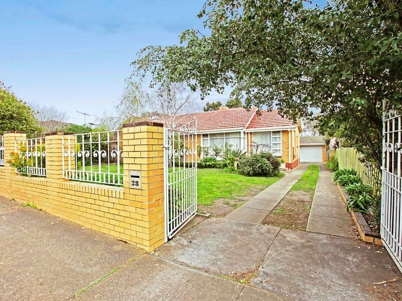 28 Roberts Road, BELMONT VIC 3216, Belmont - Thumbnail 2