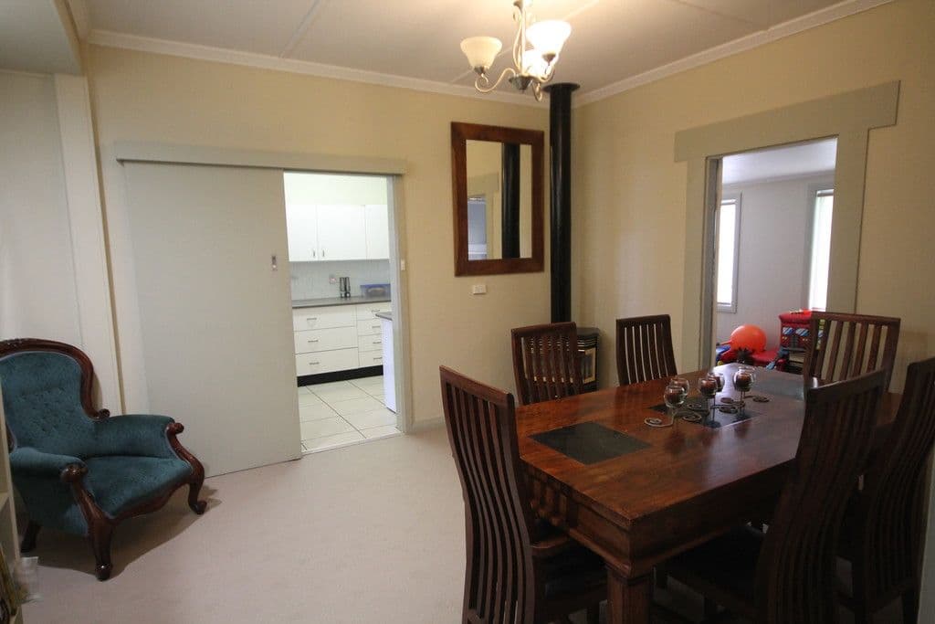 39 Wickham Lane, Young - Thumbnail 6
