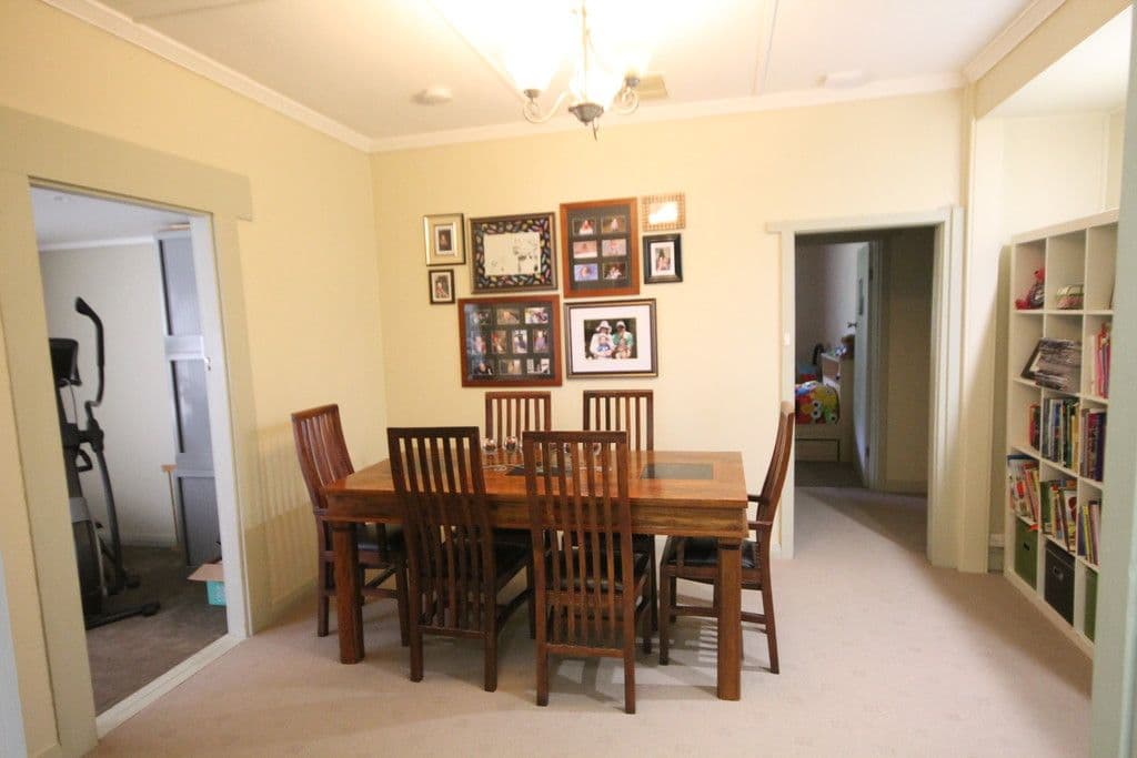 39 Wickham Lane, Young - Thumbnail 7