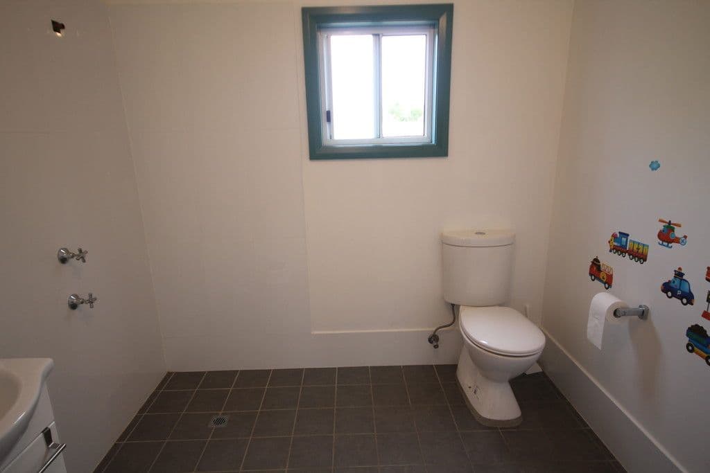 39 Wickham Lane, Young - Thumbnail 8