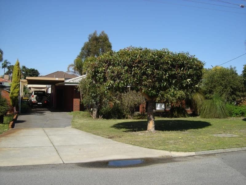 13 Alderhurst Crescent, BAYSWATER WA 6053, Bayswater - Thumbnail 2