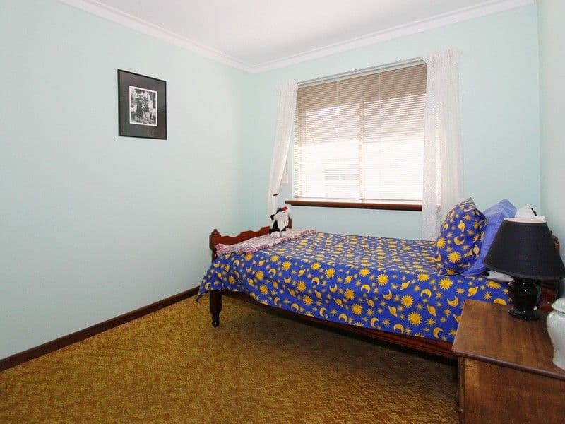 13 Alderhurst Crescent, BAYSWATER WA 6053, Bayswater - Thumbnail 5
