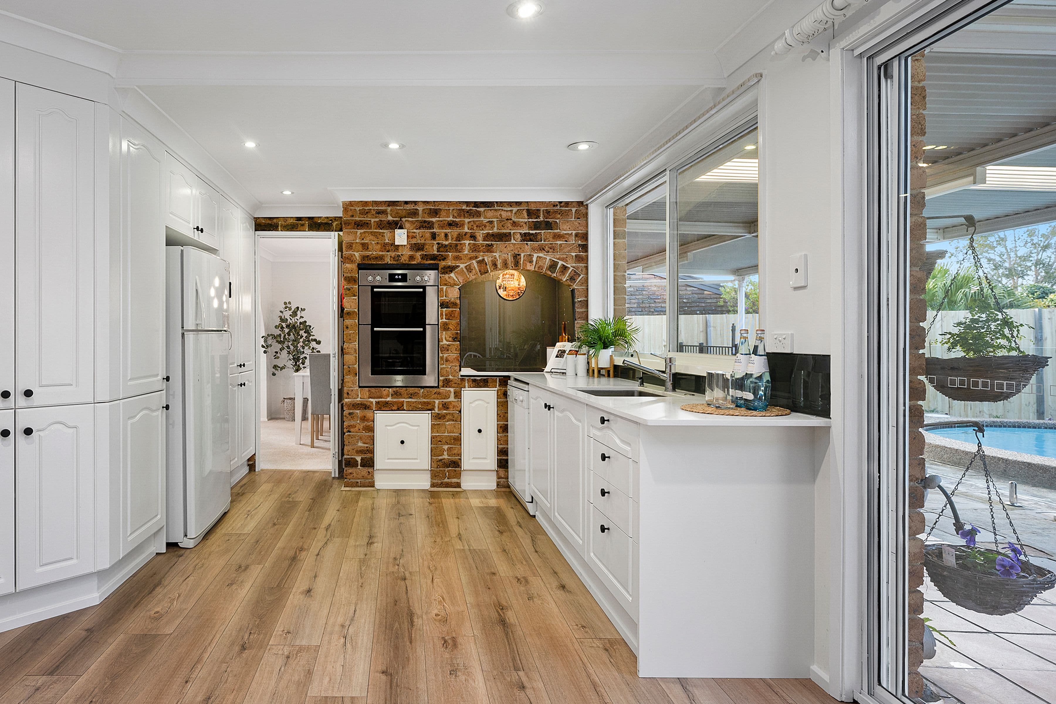 8 Silver Crescent, Westleigh NSW 2120, Westleigh - Thumbnail 4