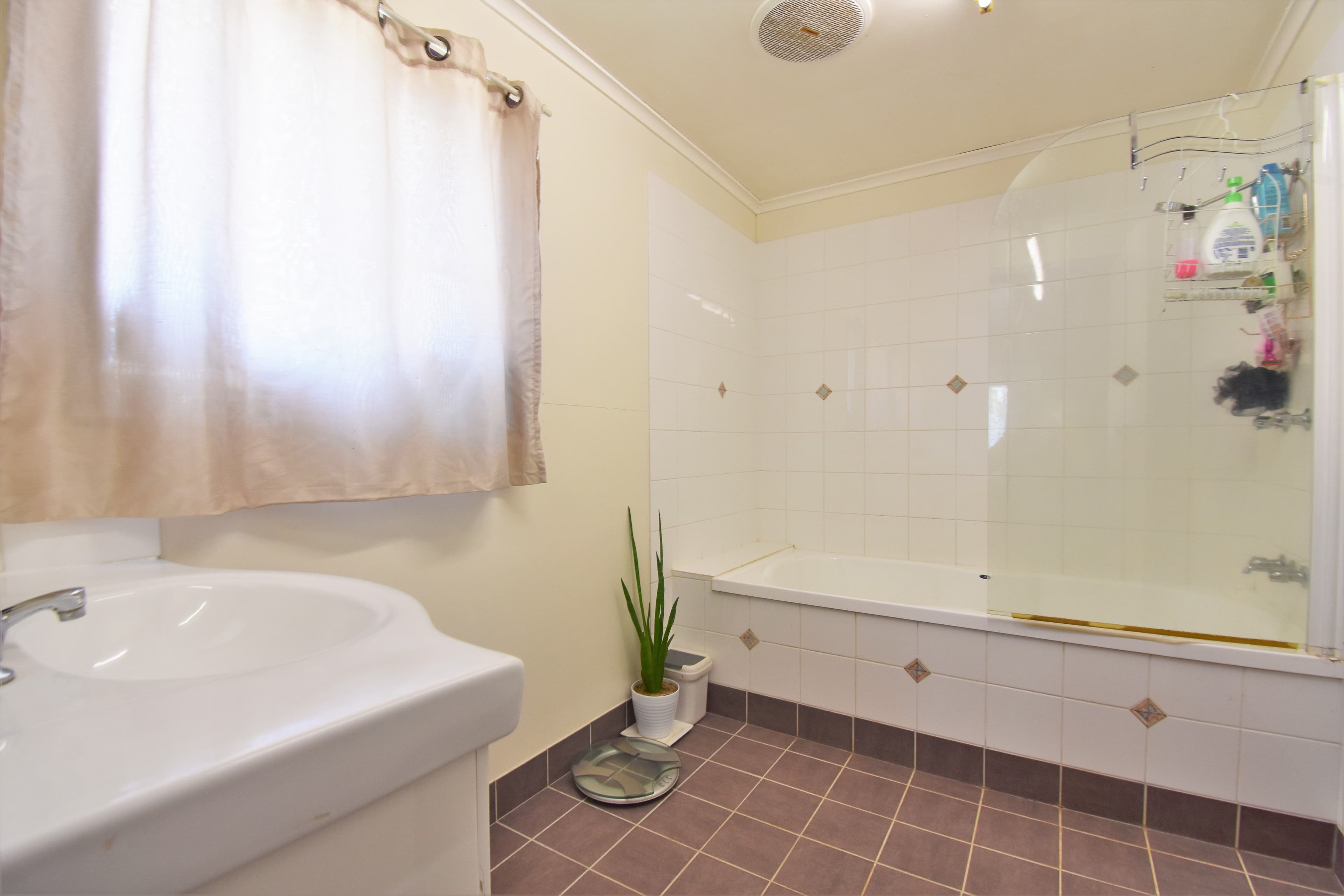 32-34 Crane Street, Longreach QLD 4730, Longreach - Thumbnail 5