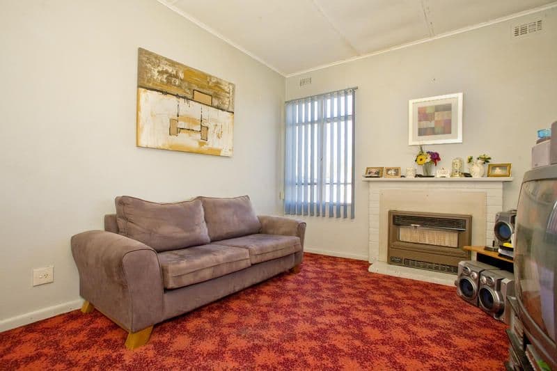32 Pettitt Crescent, NORLANE VIC 3214, Norlane - Thumbnail 5